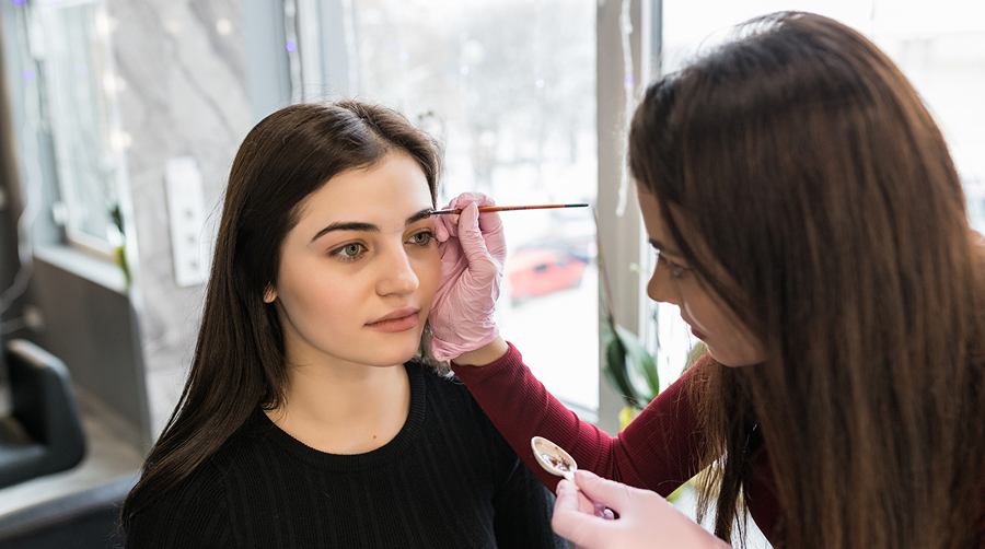 Eyebrows Tinting Services in NYC